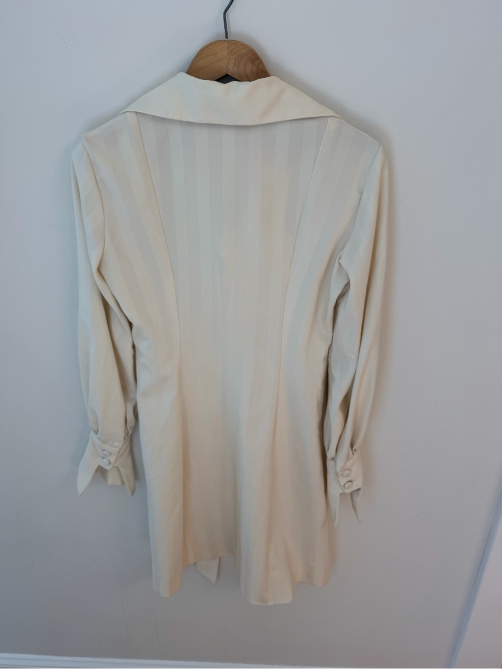 Lanvin Cream Tie-Neck Blouse with Soft Stripe - Picture 5 of 6